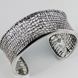 Silpada vintage oxidized cuff bracelet